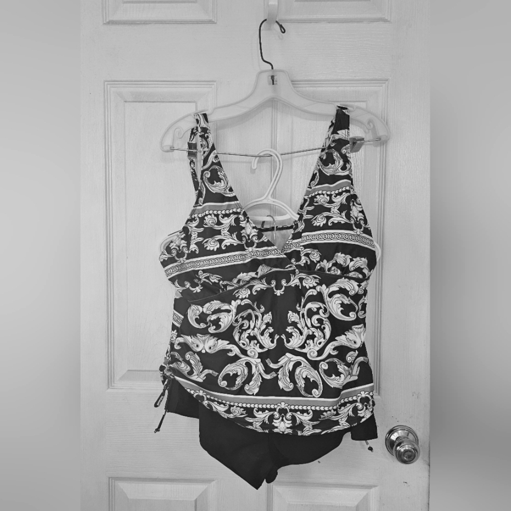 Modlilly Black, White, and Grey  Tankini 2-piece Bathing Suit XL